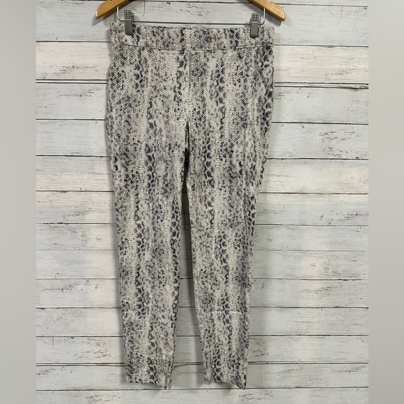 89th & Madison Snake Print Pull-On Pants Size M - Picture 1 of 5